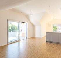 Top ausgestattete Balkonwohnung in verkehrsgünstiger Lage - Germering