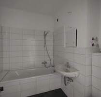 BALKONWOHNUNG sucht ... - 253,00 EUR Kaltmiete, ca.  48,60 m² Wohnfläche in Zeitz (PLZ: 06712)