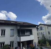 Charmante Dachgeschoßwohnung mit Terrasse und Tiefgaragenstellplatz + Keller am Wildpark Pforzheim