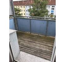 Sehr schöne 4-R-Wohnung im 2.OG ca.72,11 m2 in Möckern mit BLK. zu vermieten .