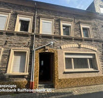 Bruchsteinhaus mit Nebengebäuden - Enkirch