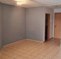Trier Süd -a.d.Grafschaft- EG Studiowohnung - klein-40qm, fein-mit Einbauküche,Loggia,Stellplatz und alles mein...