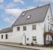 Gemütliches Wohnen: EFH mit Garten , inkl. Gewerbeeinheit - Hiltenfingen