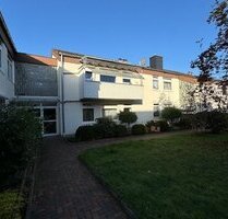 Mit Einbauküche, Objektstellplätze und Balkon: 2 Zimmerwohnung in guter Lage..... - Bad Pyrmont