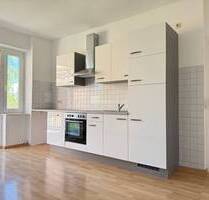 Wohnen mit Flair: 2-Zimmer-Wohnung mit Balkon in beliebter Lage - Schwerin Paulsstadt