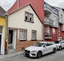 Charmantes Einfamilienhaus mit großem Garten und Doppelgarage - Ludwigshafen am Rhein Friesenheim/Nord
