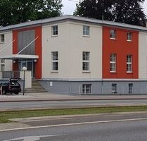 große 3-Raum Wohnung in der Hochparterre mit Austritt - Cottbus Mitte