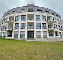 Barrierefreie 2-Zimmerwohnung in Hofheim, hochwertige Ausstattung u. 1 TG-Stellpatz!