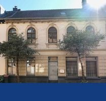 Raumwunder in Bestlage - Sanierungsbedürftiges Reihenmittelhaus mitten in der Neusser Innenstadt