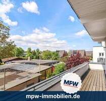 Helle Dachgeschosswohnung: bezugsfrei, toller Ausstattung & Sonnenidylle auf der ca. 40 m² Terrasse - Berlin Mahlsdorf