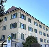 Ab 1.6.25! Helle 1-Raumwohnung mit kleiner Einbauküche zur Ablöse in Marienthal - Nähe HBK! - Zwickau