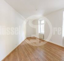*Frisch renovierte 2-Raum-Altbau-Wohnung!* 2,85 Meter Raumhöhe l Wohnküche l Echtholztüren* - Dresden Cotta