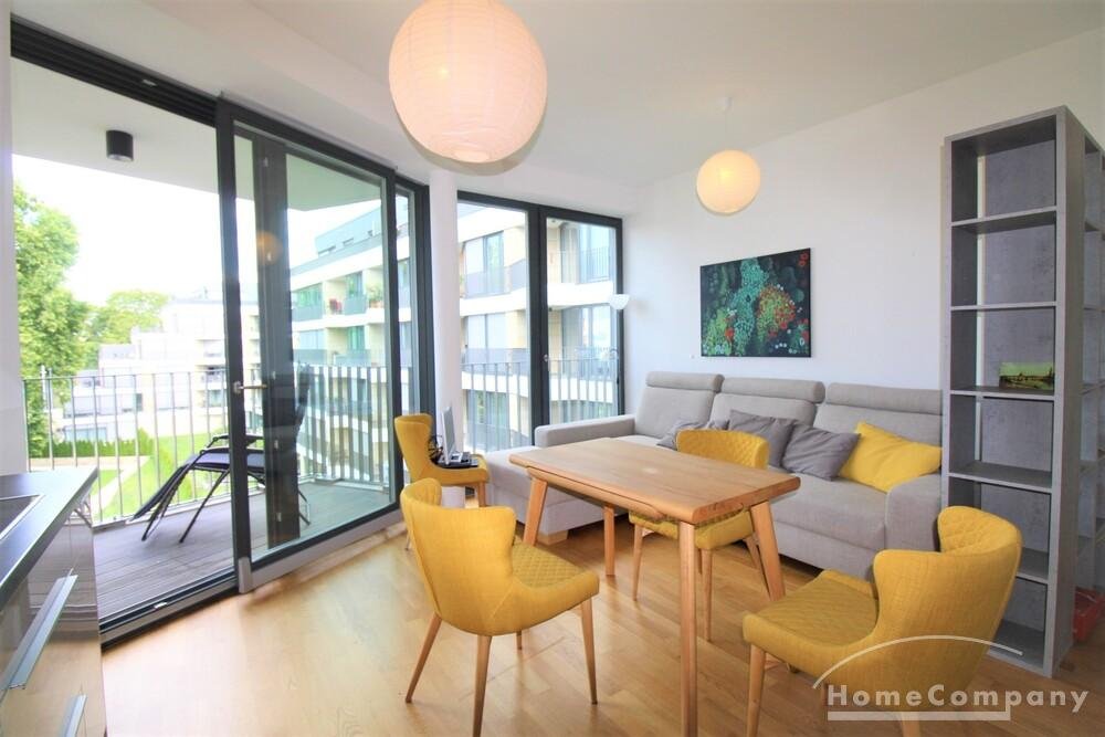 Exclusiv Möbliertes 2-Zimmer Apartment mit Balkon in Dresden-Altstadt City