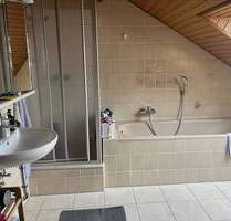 Helle 3-Zimmer DG- Wohnung, 80m2, in bester Wohnlage von Mühlheim - Mühlheim am Main