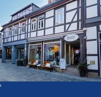 Stilvoll modernisiertes Zweifamilien-Fachwerkhaus mit Gewerbeeinheit im Herzen der Goslarer Altstadt