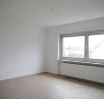 Mühlheim, helle 1-Zi-Wohnung,Duschbad,Keller, 7 Min.Zur S-Bahn - Mühlheim am Main