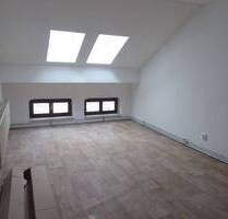 Kleine 3- Raum-Dachgeschosswohnung zu vermieten - Pößneck Pößneck,Stadt
