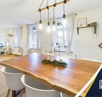 Himmelpforten - Fachwerkhaus mit 2 modernisierten und sehr großzügigen Wohneinheiten