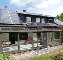Platz für die ganze Familie und mehr! Einfamilienhaus mit Wintergarten und großzügiger ELW+Balkon im DG! - Petersaurach Großhaslach