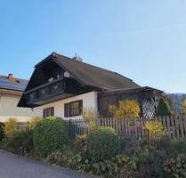 Freistehendes, voll unterkellertes Einfamilienhaus im Landhausstil - Obernheim-Kirchenarnbach