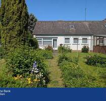 Gemütliches Haus mit Ausbaumöglichkeit und tollem Garten - Salzgitter