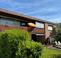 RÖSRATH, freist. 1-2 Fam.Haus, 7 Zi. ca. 220 m² WNfl. ca. 866 m² Grst., Terrasse, Balkon, 3 Garagen