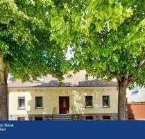 Idyllischer Dreiseitenhof mit Charme und vielfältigen Möglichkeiten in Neuhardenberg