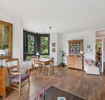 Attraktive 2-Zi.-ETW mit Aufzug, Süd-West Balkon und TG-Stellplatz - Düsseldorf