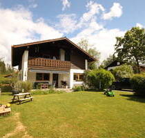 Charmantes Einfamilienhaus mit großem Garten und fantastischem Bergblick in Kochel am See - Ried! - Kochel am See / Ried