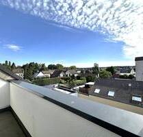 Topmodern! Hochwertig möblierte 3 Zimmer DG-Wohnung mit 2 Dachterrassen, Aufzug & Einzelgarage! - Langenfeld (Rheinland) Immigrath