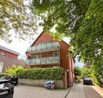 Kleines Zinshaus mit Entwicklungspotential im beliebten Hamburg-Volksdorf