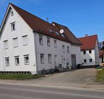 Schöne große Wohnung mit viel Platz und Garage als Einfamiliemhaus - Laichingen Feldstetten