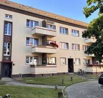 Lichtdurchflutete Wohnung mit Balkon, Stellplatz & weiteren Extras - Berlin Lankwitz