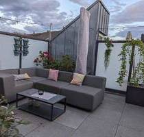Komfort-4,5-Zi.-Whg. mit Einbauküche, 2 Balkonen, ca. 22 m² Dachterrasse und 2 Badern am östlichen Altstadtrand - Regensburg Ostenviertel