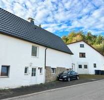 2 Häuser zum Preis von einem! Mit Deele und 5 Wohnungen mit separaten Eingängen - Dörentrup Schwelentrup