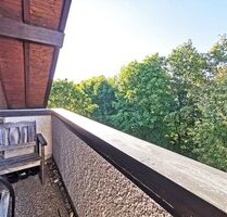 Gemütlicher Dachgeschosstraum mit Dachterrasse und Balkon in Alt-Taufkirchen....
