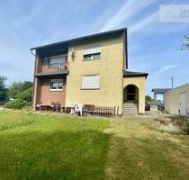 Gemütliches Zweifamilienhaus in ruhiger Lage - Steinbach am Wald / Kehlbach