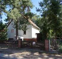 Hauptstadtmakler-Bezugsfreies Einfamilienhaus mit großem Garten in Top-Lage - Kleinmachnow