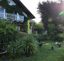 Wohnhaus mit traumhaft eingewachsenem Garten und altem Baumbestand in Marktoberdorf