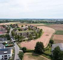 Verkaufsstart - Sonnige Gartenwohnung mit Süd-Terrasse und eigenem Garten, KfW 40 QNG - Nürnberg Großgründlach