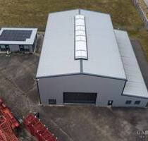 Industriehalle mit Bürofläche und Wohngebäude - Leipheim