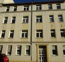 3-Zi-Whg. im 1. OG mit Einbauküche in ruhiger, zentraler Lage - Gera Clara-Zetkin-Straße / Friedrich-Engels-Straße