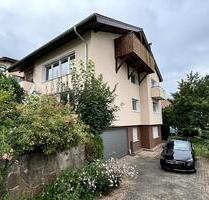 Dreifamilienhaus mit Einliegerwohnung in Büchenbronn - Pforzheim