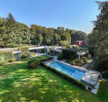Sehr gepflegter Bungalow mit Einlieger-Wohnung & Pool auf gut eingewachsenem Grundstück in Hahnwald - Köln / Hahnwald