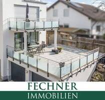Viel Platz auf 3,5 Zimmern - mit großer Terrasse und kleinem Garten, Einzelgarage & Einbauküche! - Ingolstadt