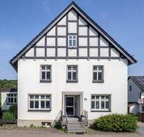 Ein Raumwunder in Sundern-Allendorf: viel Platz für Ideen, Leben und Arbeiten - Sundern / Allendorf