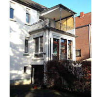 Zum Verkauf bieten wir an: geräumiges Stadthaus (Altbau) mit 3 Wohnungen und 2 Garagen in stadtnaher Wohnlage - Bünde Ennigloh