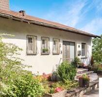 Saniertes Einfamilienhaus mit viel Platz und Traumhaftem Weitblick über Frei-Laubersheim