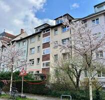 Zwei-Zimmer-Wohnung mit separater Küche und Tageslichtbad in sehr guter Lage in der Wiehre - Freiburg im Breisgau Oberwiehre