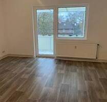 NETTE NACHMIETER GESUCHT - Balkon und Tageslichtbad im 1. Obergeschoss - Seesen